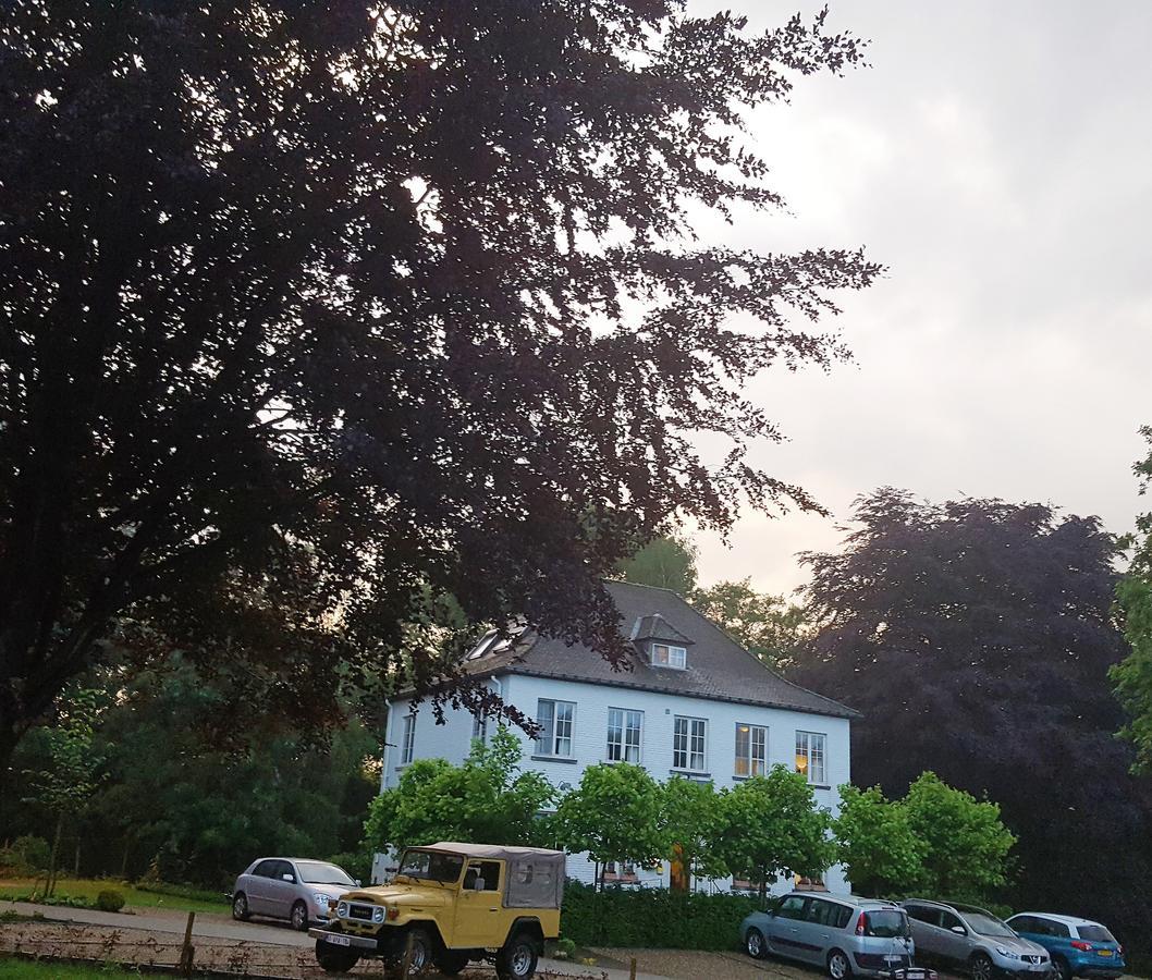 Hotel Au Nom De Dieu Dilsen-Stokkem Kültér fotó